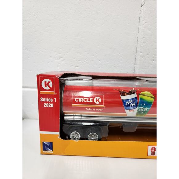 New Ray 2020 Circle K Tanker Truck Kenworth W900, 1:43 DieCast W/Plastic Series1 - Picture 4 of 11